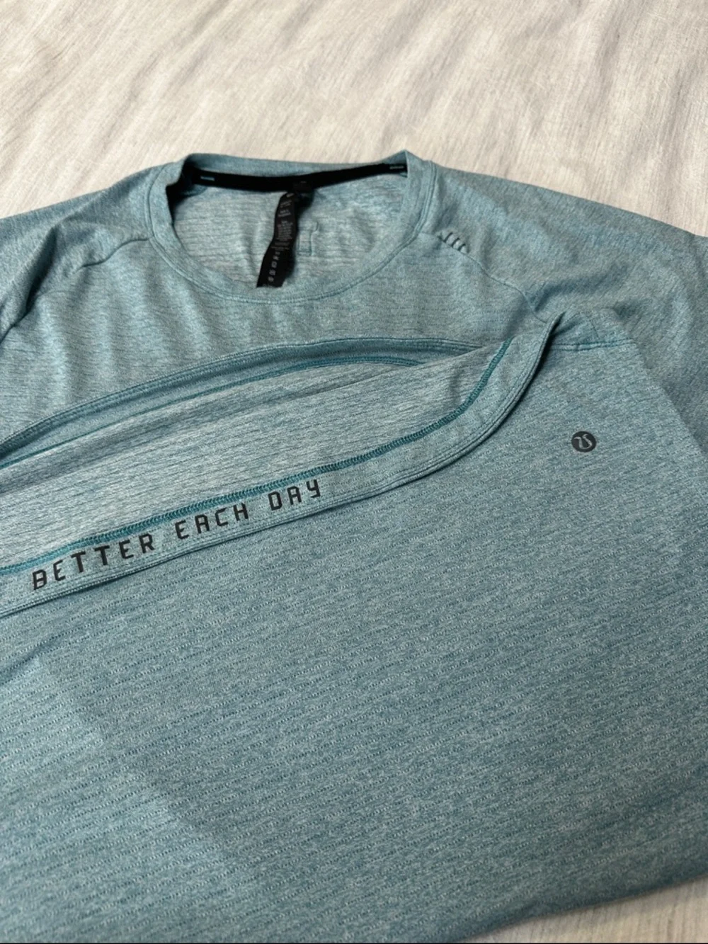 Lululemon Drysense Training Short Sleeve Tee - Picture 7 of 7